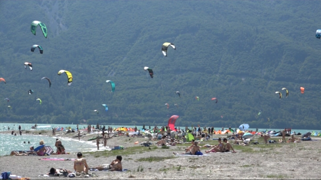 Lago di Santa Croce, investimenti sulla spiaggia – Telebelluno