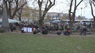 Nei pressi della stazione la voce dei no Green pass e no vax