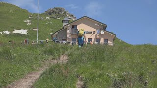 Rifugisti delle Dolomiti coinvolti nella sensibilizzazione sulle sfide gestionali