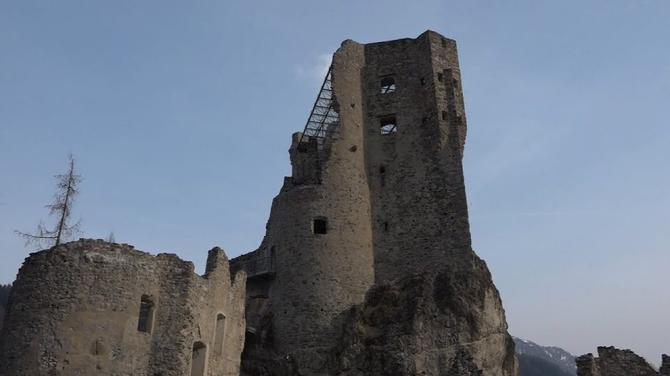 Castello di Andraz, simbolo della comunità Fodoma