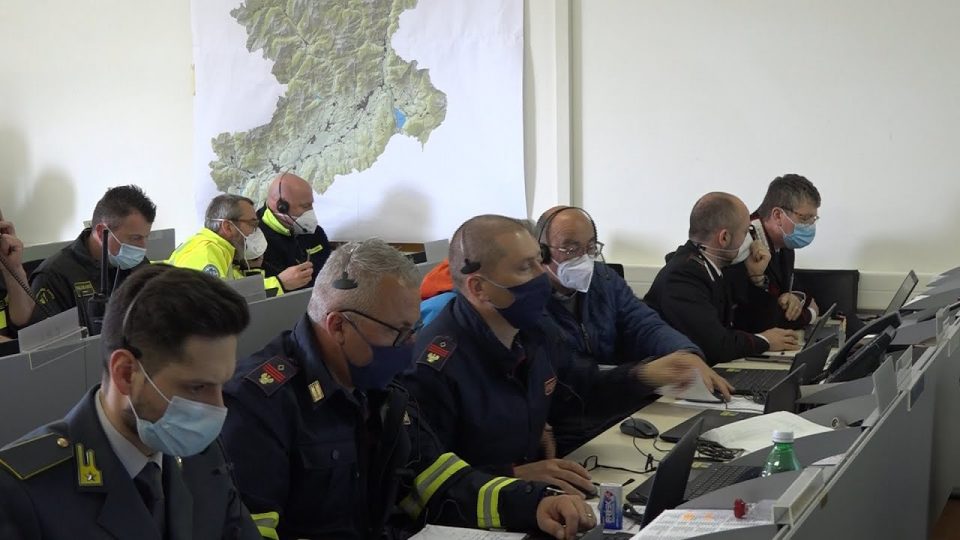 Al Centro Coordinamento Soccorsi, una simulazione di emergenza che ricorda lo scenario di Vaia