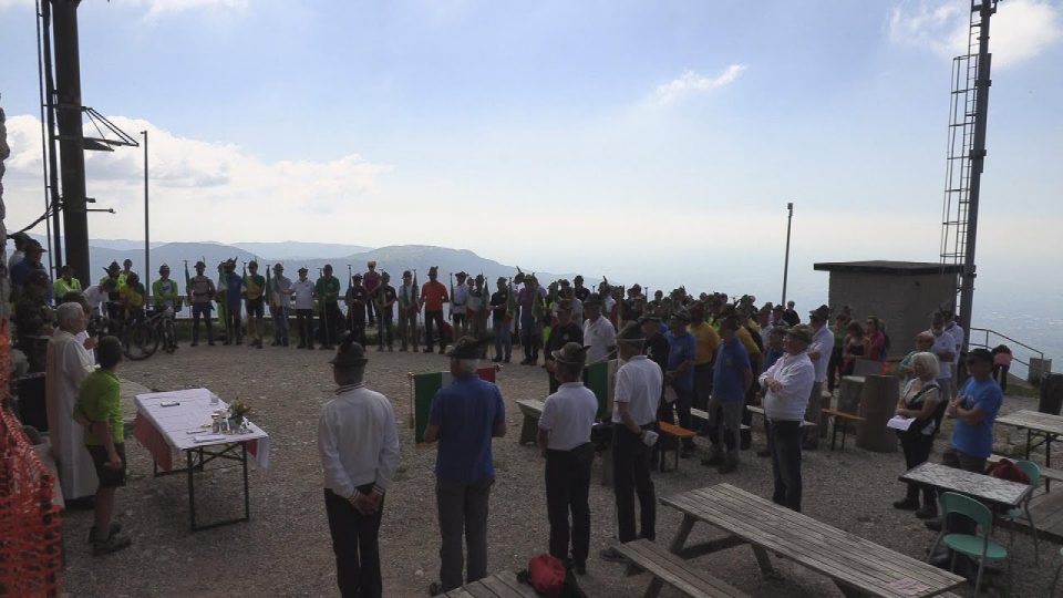 Gli Alpini di Belluno in festa sul Col Visentin