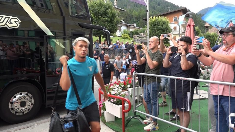 Auronzo: i giocatori della Lazio arrivano in città