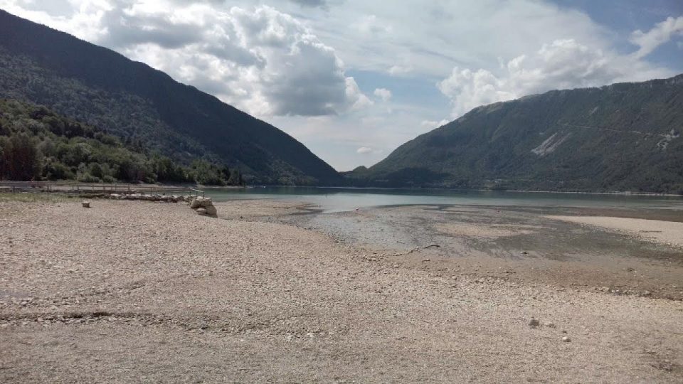 Il lago di Santa Croce e il tema della crisi idrica