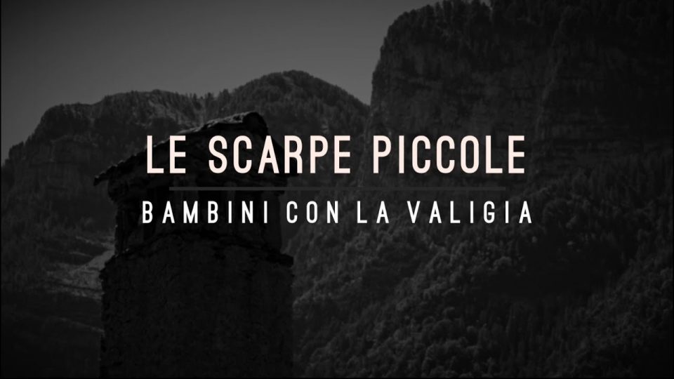 LE SCARPE PICCOLE – Bambini con la valigia