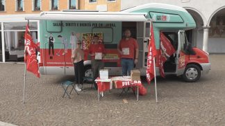 Turismo, il “Camper dei diritti” della FILCAMS CGIL fa tappa anche a Belluno