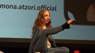 Simona Atzori al Teatro Comunale: ai giovani l’invito a credere sempre in se stessi