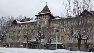 Cortina, sospensione delle attività per lo storico hotel Miramonti