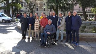 Consegnati i lavori della nuova fontana di Piazza dei Martiri