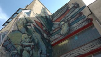 Murales simbolo di rigenerazione urbana ai Licei Renier