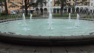 Belluno: danneggiata la nuova fontana in Piazza dei Martiri