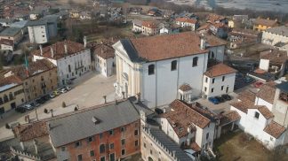 Negozi e bar presidi per la montagna